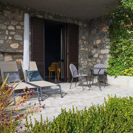 Ago Luxury Apartments&studios * Gravedona